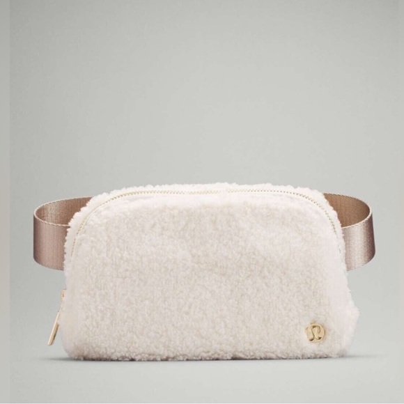 lululemon athletica Handbags - Lululemon Fleece Belt Bag (natural ivory/trench)